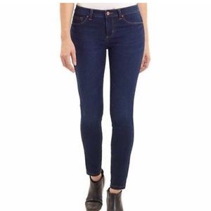 8 / 29 Jones New York Essex Skinny Jeans